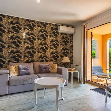 Apartment Le Soleil Des Iles-3 By Interhome *